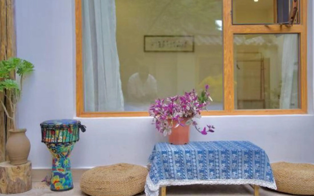 Hualou Zhilian Hostel