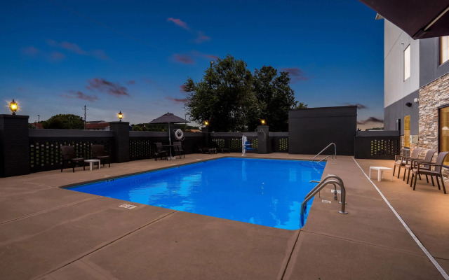 Comfort Suites near Camp Lejeune