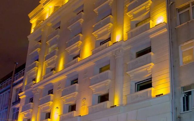 Tilia Hotel