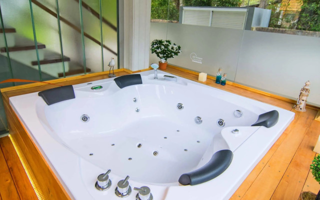 Suites Del Bosque
