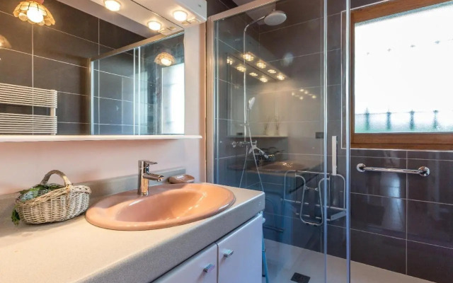 Chalet La Clusaz, 5 pièces, 9 personnes - FR-1-437-56