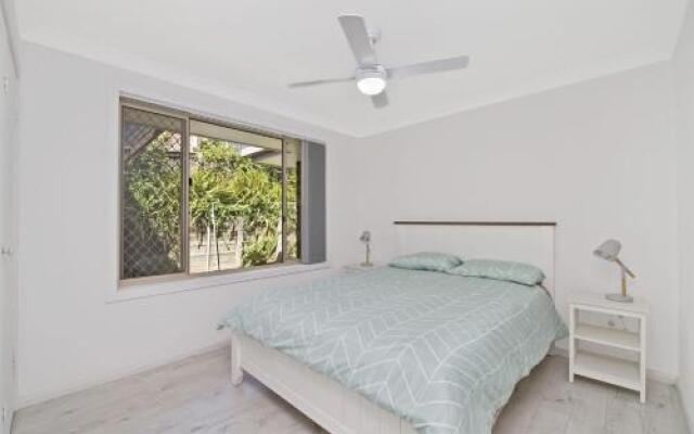 Aqualuna at Lighthouse Beach, 8 Capalla Court,