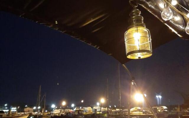 Bateau le Zimon - logement insolite