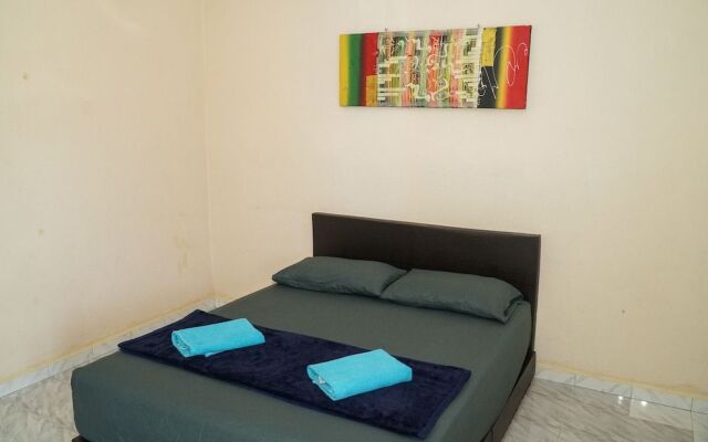 Indiana Cafe and Beds