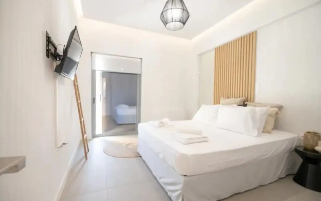 Piraeus Cozy Apartment for 4 Persons