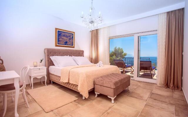 Villa Porto Mimice, 40sqm Heated Private Pool, 4 bedrooms, Sauna, Gym, Billiard