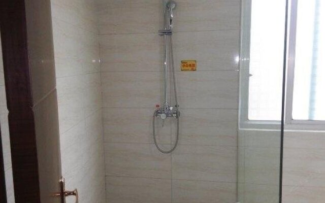 Laifeng Dihao Business Hotel
