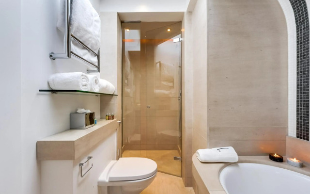 Hotel Le A