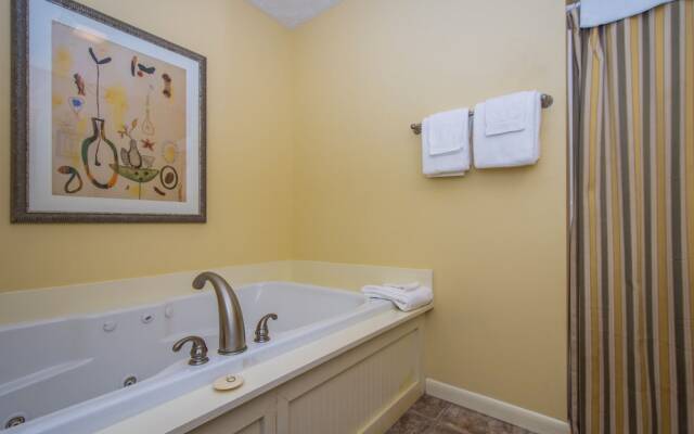 Hook, Wine & Sinker 2 Bedroom Townhome