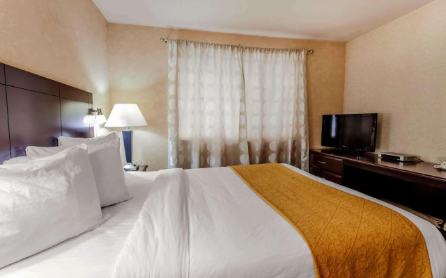 Quality Inn Near Seattle Premium Outlets Arlington