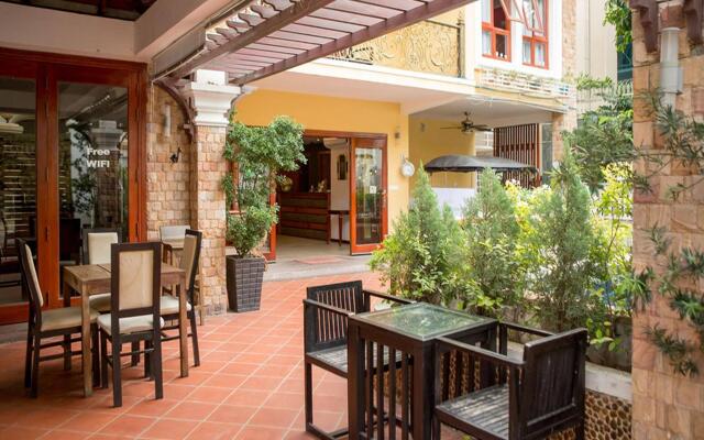 Villa Nane & Café