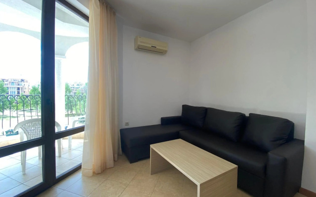 Private Two Bedroom Apartment Royal Sun O 31