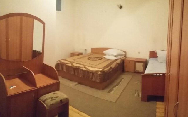 Fm Hotel