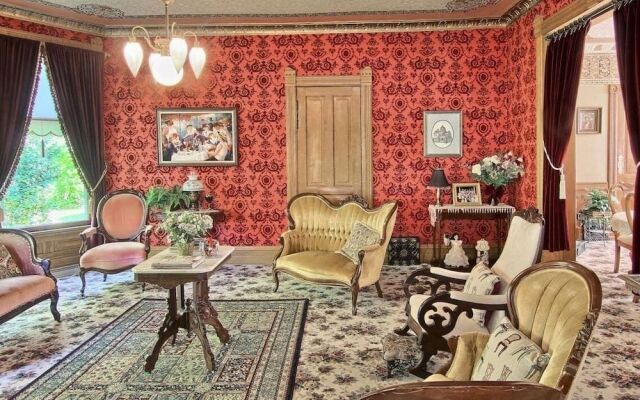 Grand Victorian B&B Inn