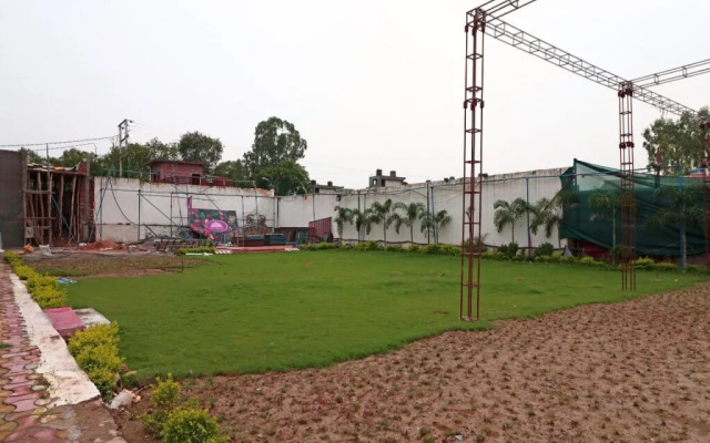 OYO 16551 Royal Aayoyjanam Hotel