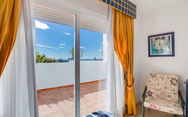 Plush Holiday Home in Marbella With Swimming Pool