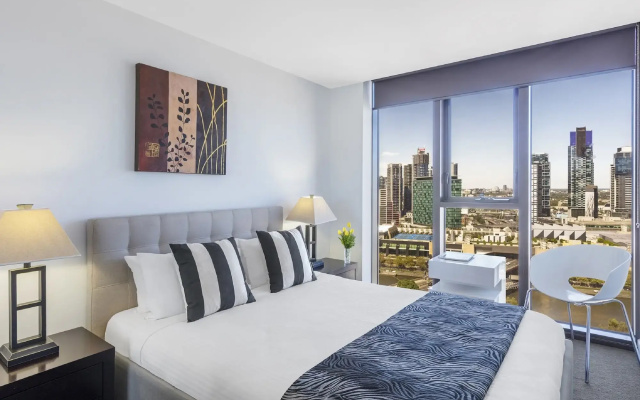 Aura on Flinders Serviced Apartments