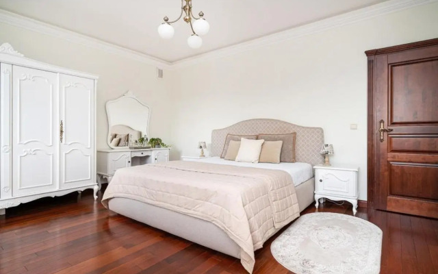 Old Town Gate Residence