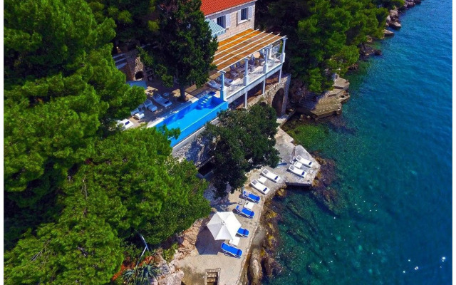 Villa Mey's Place On The Beach