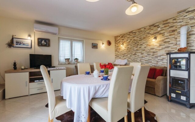 Beautiful Home in Vodnjan With Wifi and 4 Bedrooms