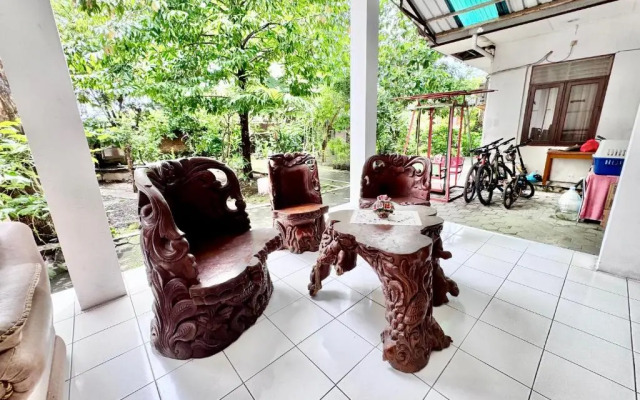 Santalum Hotel