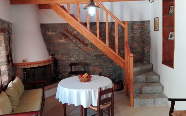 Sfirakis Traditional House