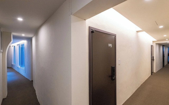 Crashin Yongsan Guesthouse