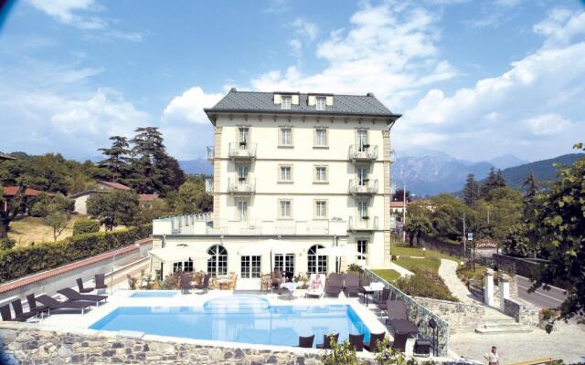 Hotel Lario