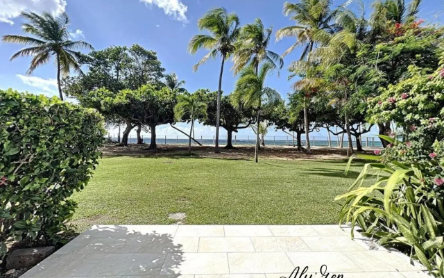 Aly'Zen - Studio de charme. Pieds dans l'eau (mer)