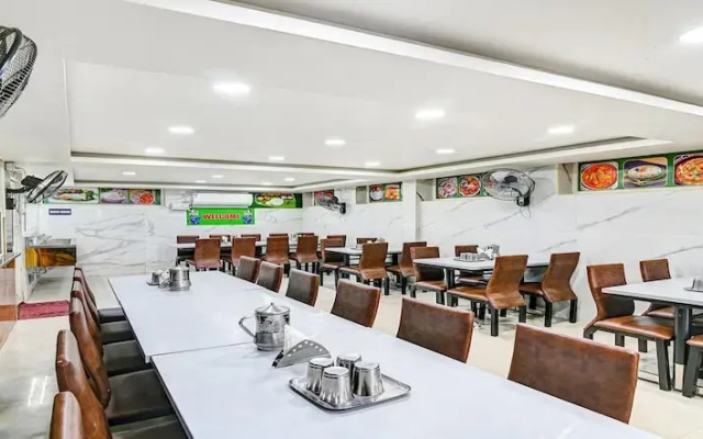 Fabhotel Srinivasa Guest House