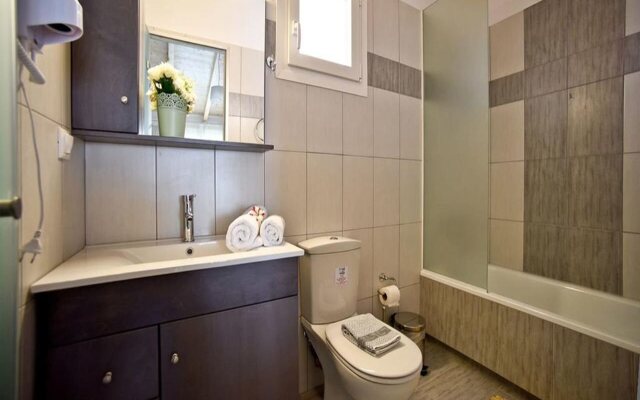 Palapart Gikas Suites And Studios