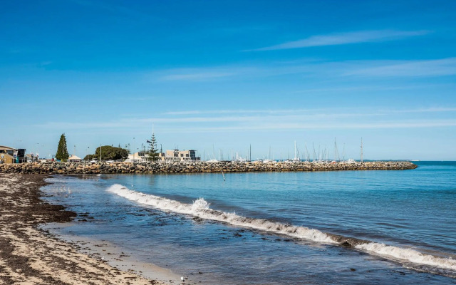 The Allegra - 180 degree ocean and city views