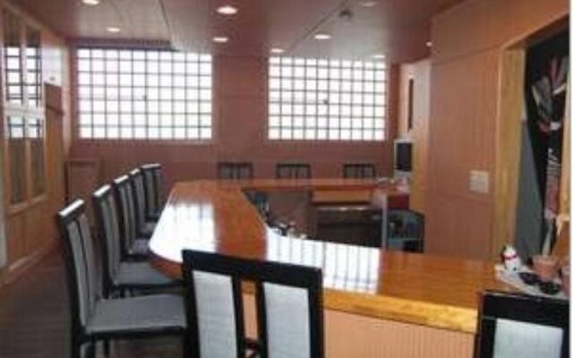 Hirosaki Ekimae Hotel