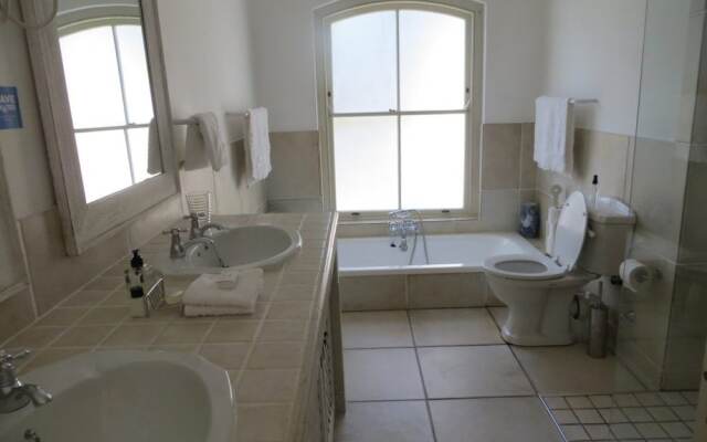 Constantia Valley Lodge