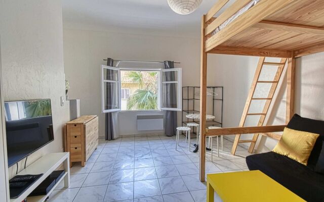 Chic Minimalist Studio 2 Mins Walk From Palais