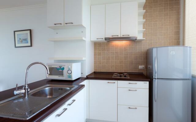 Baan Sanpleon Beachfront Condominium