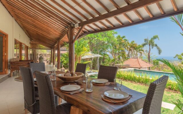 Villa Lotus Kayuputih