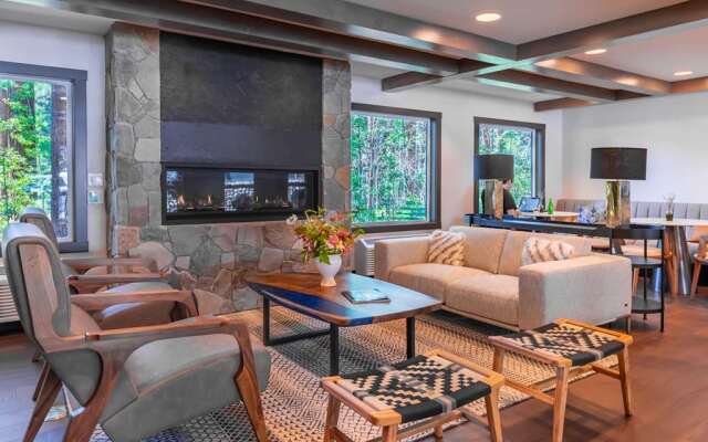 The Incline Lodge
