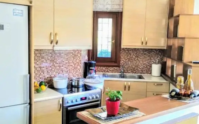 Pelion-Seaside Luxury House with parking