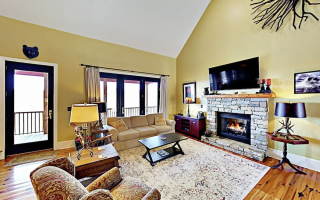 Mountaintop - 4 Br Home