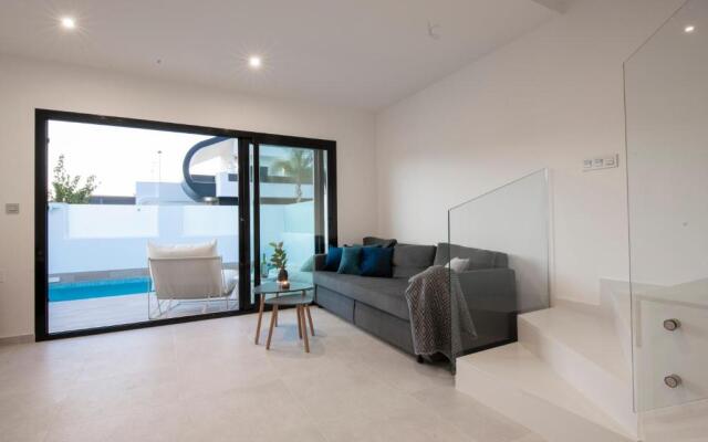 Luksusvilla med privat basseng - plass til 2 familier