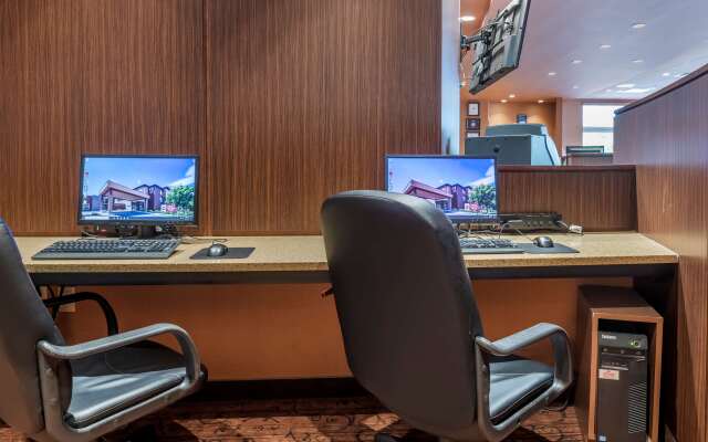 Best Western Plus Bathurst Hotel & Suites