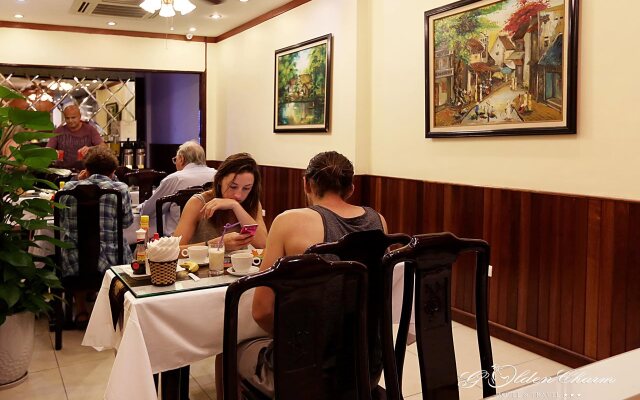 Hanoi Golden Charm Hotel