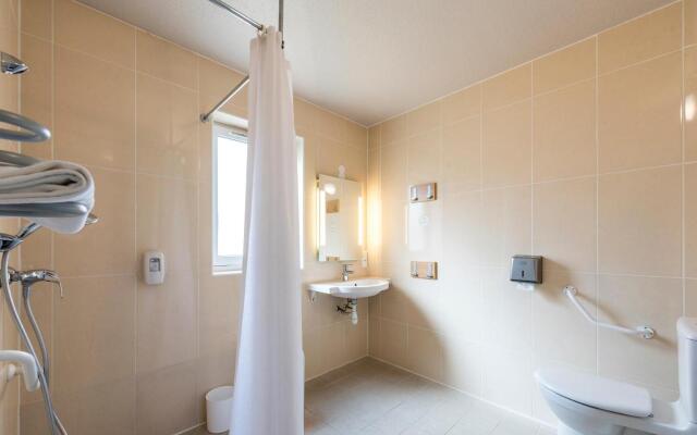 B&B HOTEL Alençon Nord