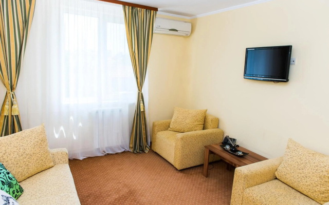 Hotel Lyra