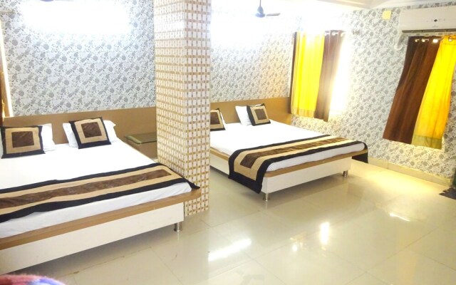 Hotel Raj Palace by Sky Stays