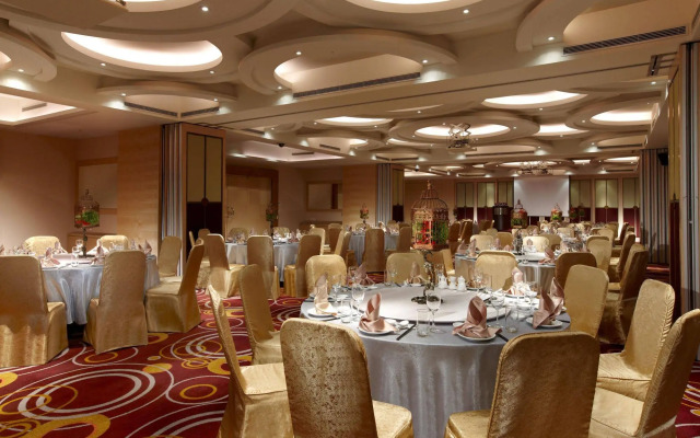 Evergreen Resort Hotel (Jiaosi)
