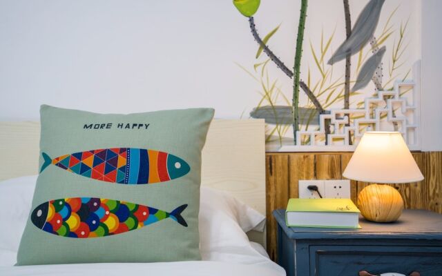 Hand painted art home