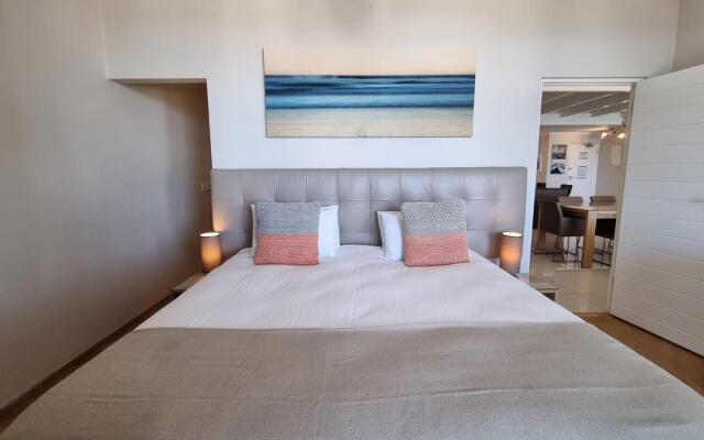 The Crystal - Spectacular sea Views in Camps Bay