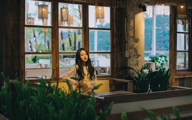 Dalat Coffee House Homestay